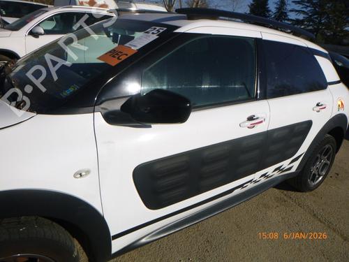 left-front-door-citroen-c4-cactus-2014-31359434 main image