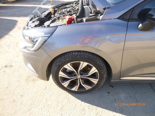 Used Left front fenders RENAULT CLIO V (B7_) 1.5 Blue dCi 100 (B7AD) (101 hp) 31298388