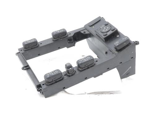 Used Left front window switch Left front window switch MERCEDES-BENZ M-CLASS (W163) ML 270 CDI (163.113) (163 hp) 28797969 28797969