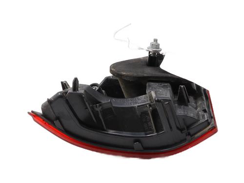 Used Right tailgate light Right tailgate light PEUGEOT 2008 I (CU_) 1.2 THP 110 / PureTech 110 (110 hp) 31070922 31070922