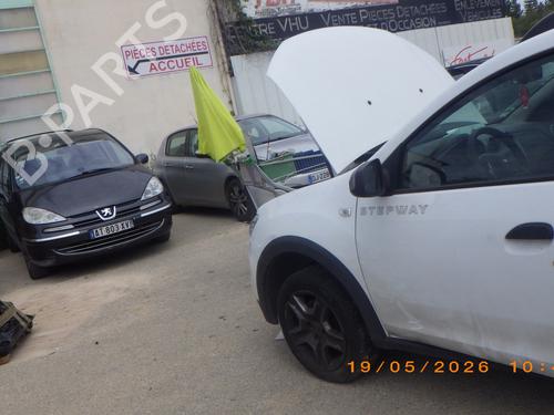 Dør venstre fortil Dør venstre fortil DACIA SANDERO II 1.0 SCe 75 (B8JC, B8JD, B8NC) (73 hp) 35921554 35921554