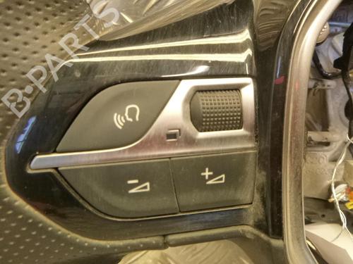 Steering wheel PEUGEOT 2008 II (UD_, US_, UY_, UJ_, UR_, UC_) 1.2 PureTech 130 (USHNS, URHNS) | BP24242838C49 