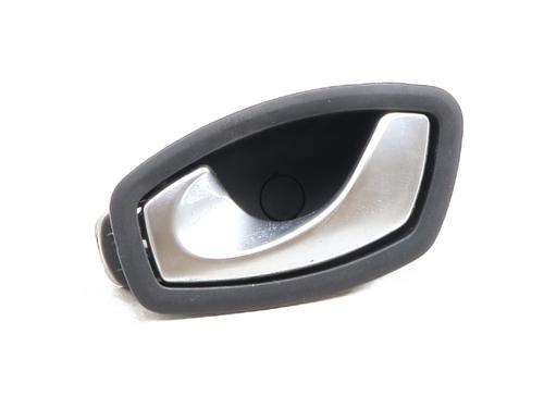 Venstre foran invendig håndtak RENAULT MEGANE III Hatchback (BZ0/1_, B3_) 1.5 dCi (86 hp) 31313943
