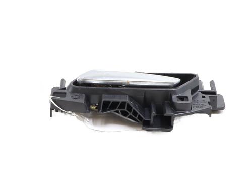 Venstre foran invendig håndtak PEUGEOT 208 II (UB_, UP_, UW_, UJ_) 1.2 PureTech 100 | BP30820113I13