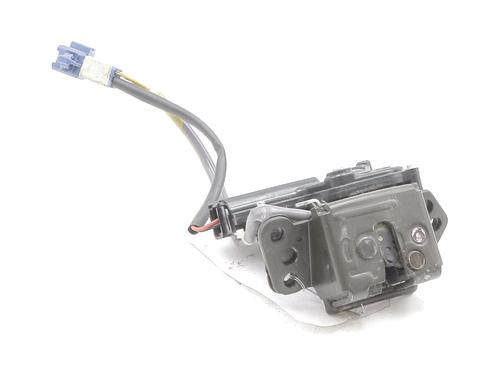 Used Tailgate lock TOYOTA COROLLA Verso (ZER_, ZZE12_, R1_) 2.2 D-4D (AUR10_, AUR10R) (136 hp) 27892435