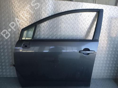Used Left front door TOYOTA COROLLA Verso (ZER_, ZZE12_, R1_) 2.2 D-4D (AUR10_, AUR10R) (136 hp) 24240513