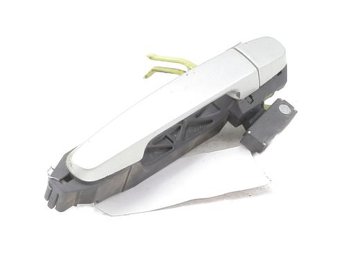 Used Rear right exterior door handle TOYOTA COROLLA Verso (ZER_, ZZE12_, R1_) 2.2 D-4D (AUR10_, AUR10R) (136 hp) 27927916