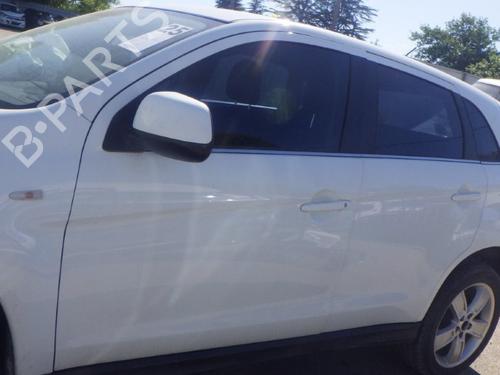 left-front-door-mitsubishi-asx-ga_w_-2009-32347309 main image