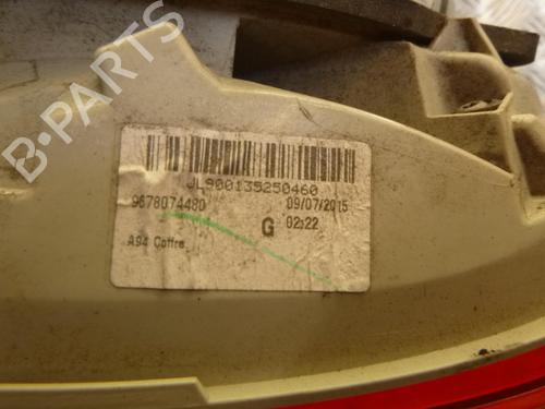 left-tailgate-light-peugeot-2008-i-cu_-2013-24242639 main image