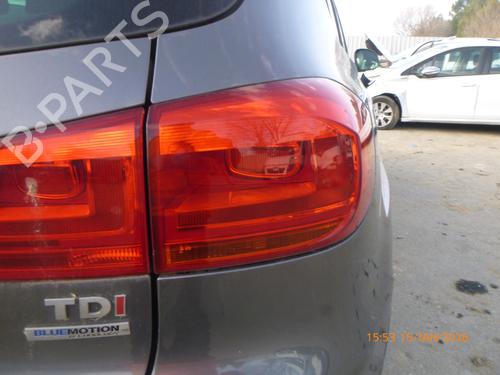 Høyre baklys VW TIGUAN (5N_) 2.0 TDI (140 hp) 31757145
