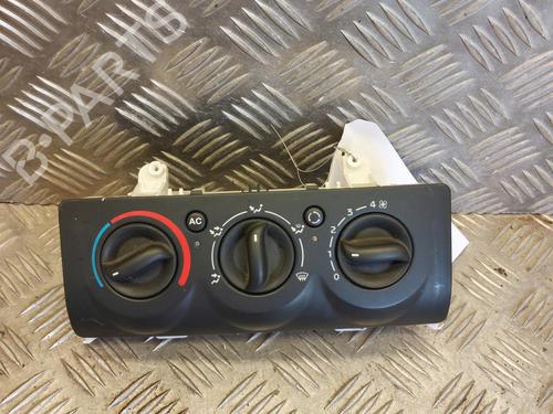 Used Climate control RENAULT CLIO II (BB_, CB_) 1.5 dCi (B/CB3M) (64 hp) 24240503