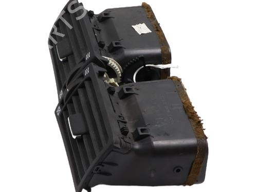 Used Air vent Air vent TOYOTA COROLLA (_E12_) 1.6 VVT-i (ZZE121_, ZZE121R) (110 hp) 32190691 32190691