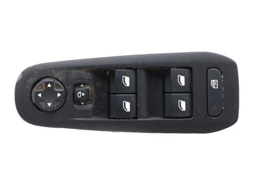Used Left front window switch Left front window switch PEUGEOT 308 II (LB_, LP_, LW_, LH_, L3_) 1.5 BlueHDi 130 (131 hp) 30359534 30359534