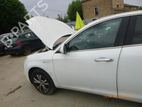 Used Left front door Left front door ALFA ROMEO GIULIETTA (940_) 1.4 TB (940FXA1A, 940FXT1A) (120 hp) 35790790 35790790