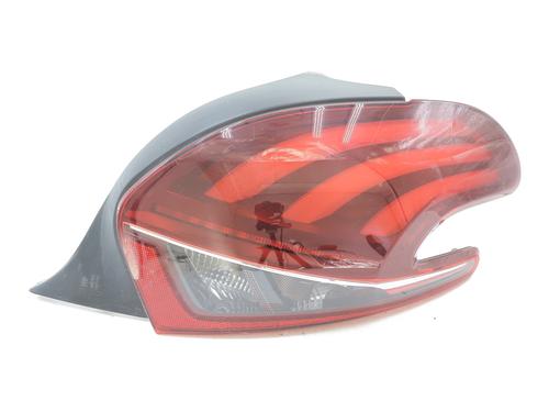 Right taillight PEUGEOT 208 I (CA_, CC_) 1.2 VTI 82 | BP27572827C35 