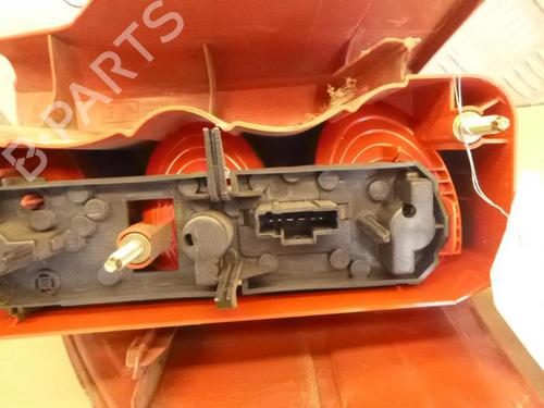 Used Left taillight Left taillight PEUGEOT 1007 (KM_) 1.4 HDi (68 hp) 24241569 24241569