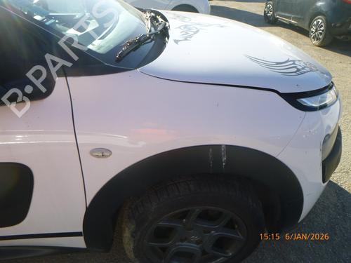 right-front-fenders-citroen-c4-cactus-2014-31359423 main image