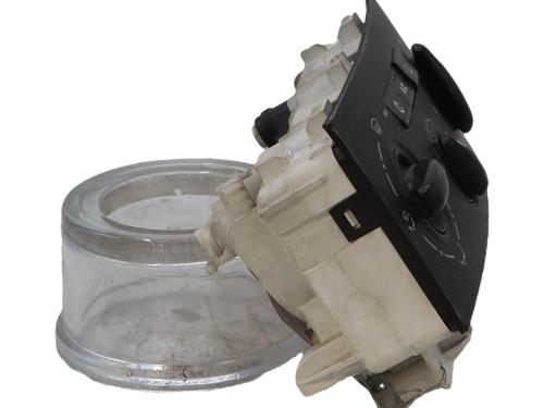 Used Climate control Climate control 39233581 39233581