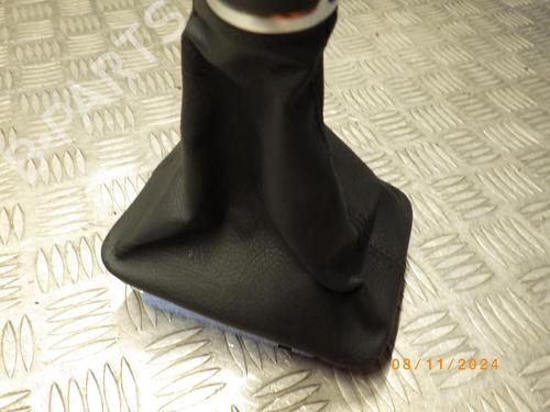 Used Shift knob Shift knob VW GOLF VII (5G1, BQ1, BE1, BE2) 1.6 TDI (115 hp) 24244643 24244643