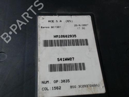 Fuse box SEAT LEON (1P1) 1.9 TDI | BP24252244E1 