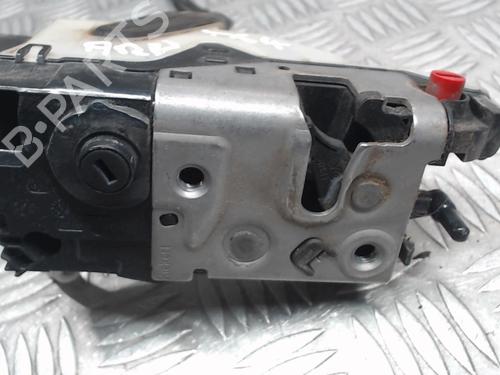 rear-right-lock-ds-ds-4-ds-4-crossback-nx_-2015-2016-2017-2018-24249343 main image