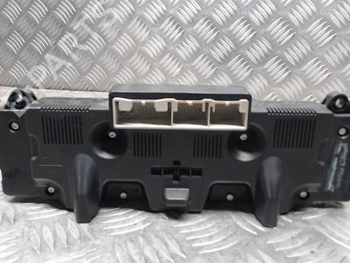 Used Climate control Climate control SEAT LEON (1P1) 1.9 TDI (105 hp) 24252527 24252527