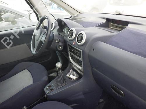 Left headlight PEUGEOT 1007 (KM_) 1.4 HDi | BP24249066C28 - Image 9