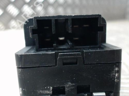 Switch PEUGEOT 206 Hatchback (2A/C) 1.4 i | BP24247738I30 