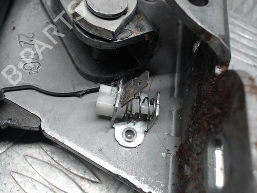 Used Hand brake Hand brake RENAULT CLIO IV (BH_) 1.5 dCi 90 (90 hp) 24249221 24249221