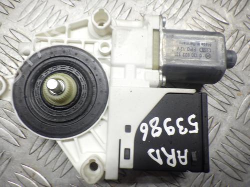 right-rear-window-motor-renault-megane-iii-hatchback-bz01_-b3_-2008-24250786 main image