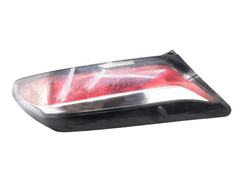 right-taillight-toyota-aygo-_b4_-2014-34046616 main image