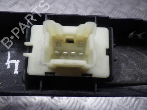 Right front window switch RENAULT CLIO IV (BH_) 0.9 TCe 90 (BHNF, BHMA, BHMH, BHJK, BHJR) | BP24251159I26 - Image 2