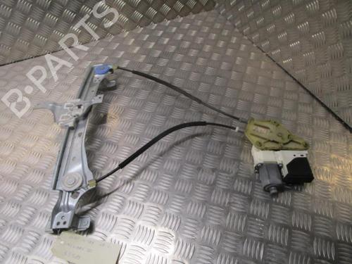 Rudehejsemekanisme venstre bagtil RENAULT MEGANE III Hatchback (BZ0/1_, B3_) 1.5 dCi (86 hp) 24249750