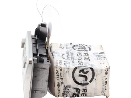 Interior roof light RENAULT ESPACE IV (JK0/1_) 2.0 dCi (JK01, JK02, JK1J, JK1K, JK1H) | BP32782188I8 - Image 2