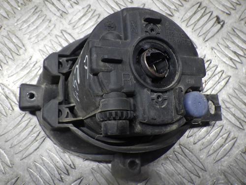 right-front-fog-light-daihatsu-materia-m4_-2006-24246784 main image