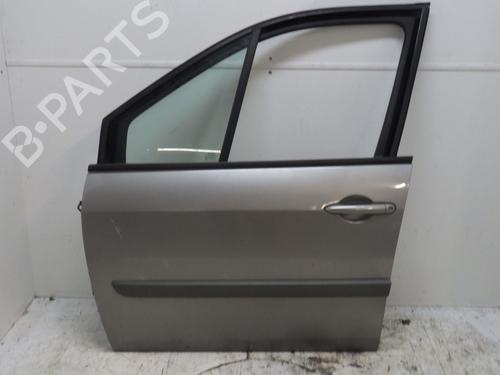 Used Left front door RENAULT SCÉNIC II (JM0/1_) 1.5 dCi (JM1E, JM16) (106 hp) 29506420