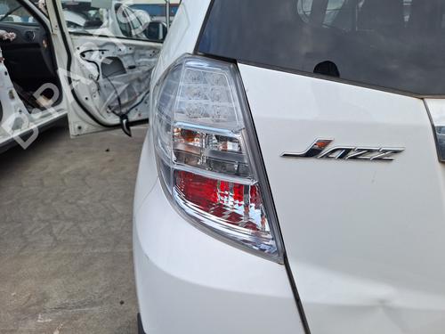 Farolim esquerdo HONDA JAZZ III (GE_, GG_, GP_, ZA_) 1.3 HYBRID (GP1) (102 hp) 31707530