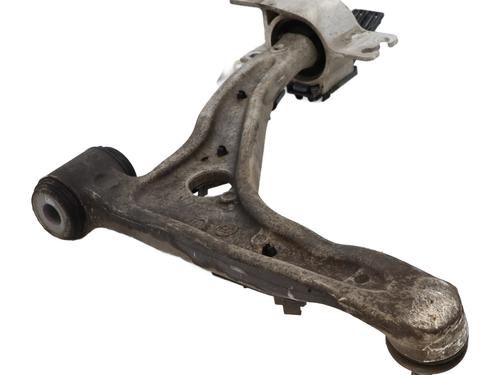 Used Right front suspension arm Right front suspension arm MERCEDES-BENZ A-CLASS (W176) A 200 (176.043) (156 hp) 30683290 30683290