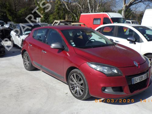 Brugte RENAULT MEGANE III Hatchback (BZ0/1_, B3_) 1.5 dCi (BZ09, BZ0D, BZ1W, BZ29, BZ14) (110 hp) 4292216