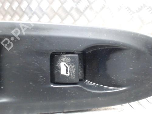 Used Right rear window switch Right rear window switch CITROËN C4 II (NC_) 1.6 HDi 90 (92 hp) 25033216 25033216