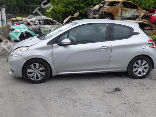 Left front window switch PEUGEOT 208 I (CA_, CC_) 1.4 HDi | BP24246300I27 - Image 25