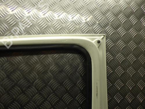 Used Right front door Right front door IVECO DAILY III Platform/Chassis 35 S 11,35 C 11 (A2FC13AA, A6FBU4AB, A2NB14A1, A2ND13A1,... (106 hp) 24246533 24246533