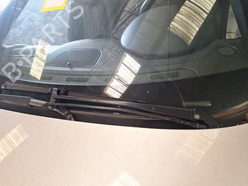 front-windshield-wiper-arm-maserati-gran-turismo-i-2007-31818877 main image