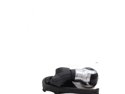 shift-knob-ds-ds-3-sa_-2015-2016-2017-2018-2019-32141160 main image