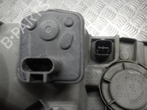 Right headlight HYUNDAI COUPE I (RD) 1.6 16V | BP24244867C29 
