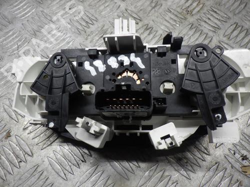 Used Climate control RENAULT TWINGO III (BCM_, BCA_) 1.0 SCe 70 (71 hp) 24248779