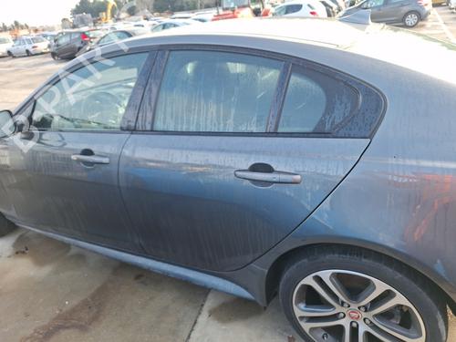 Dør venstre bak JAGUAR XE (X760) 2.0 D (180 hp) 31019744