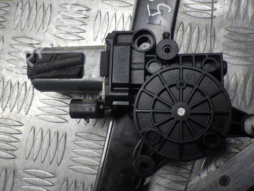 Used Front right window mechanism Front right window mechanism FIAT PUNTO EVO (199_) 1.3 D Multijet (199AXC1A, 199BXC1A, 199AXT1A, 199BXT1A) (75 hp) 24246650 24246650