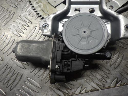 Used Front right window mechanism Front right window mechanism SUZUKI SPLASH (EX) 1.0 (A5B310) (68 hp) 24244855 24244855