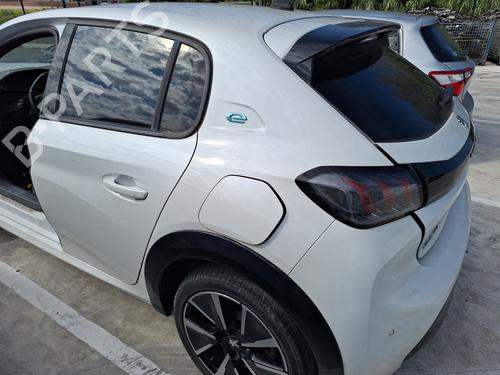 Fuel flap PEUGEOT 208 II (UB_, UP_, UW_, UJ_) e-208 | BP29372038C131 